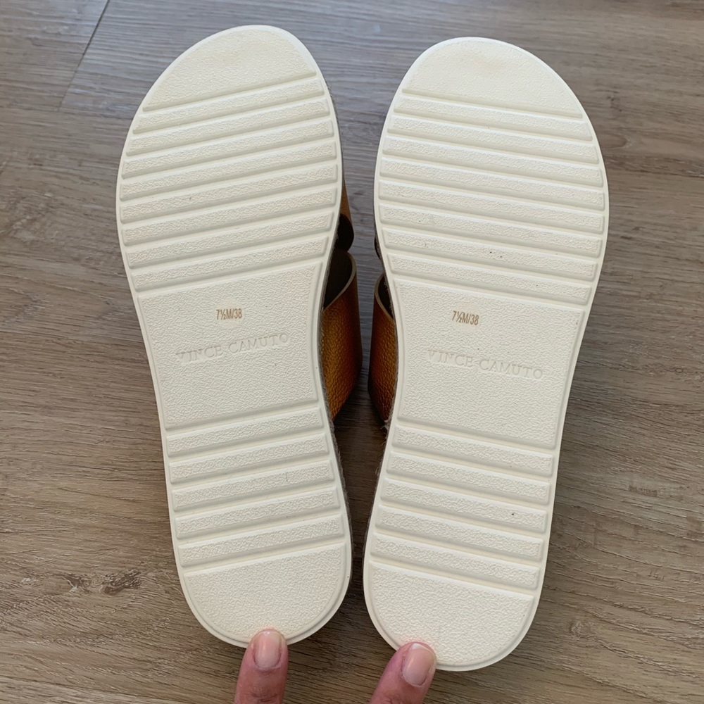 Vince Camuto Rickert Slide Rose Gold Sz 7.5 - Picture 6 of 7